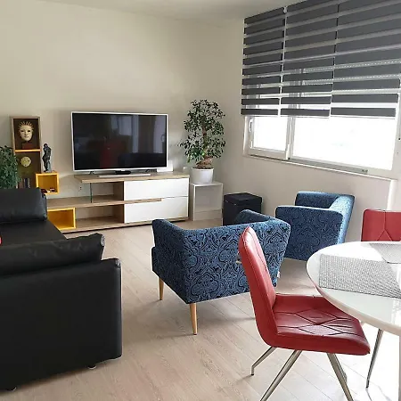 Ac With 2 Bedrooms And 2 Bathrooms-free Private Parking شقة *